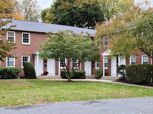 Primary Photo - 41 Patty Ln