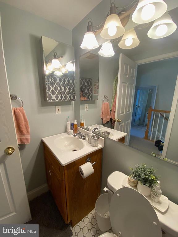 Building Photo - 1444 S Charles St