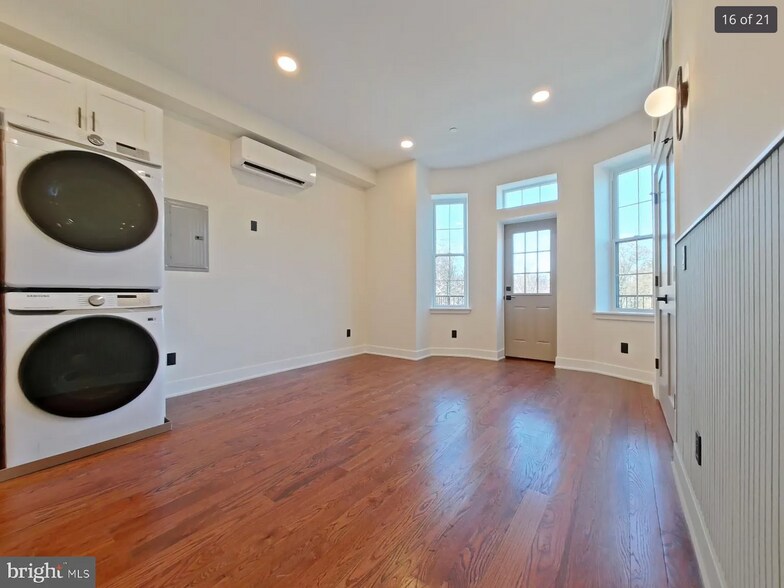 Building Photo - 1613 N 33rd St