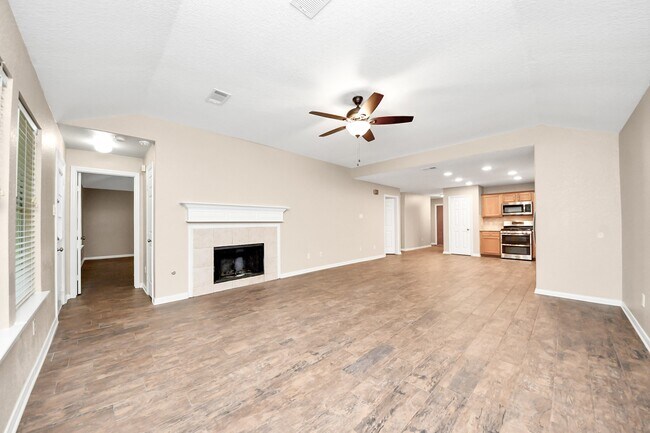 Building Photo - 14610 Hazy Ridge Ln