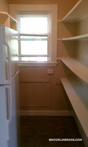 Building Photo - 10 Duffley Ct