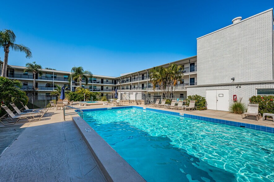 Building Photo - 4050 4th St N