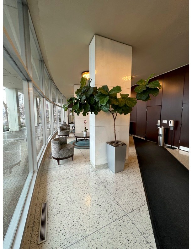 LOBBY - 1150 N Lake Shore Dr