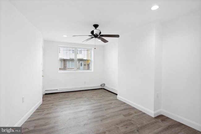 Building Photo - 2205 S 20th St