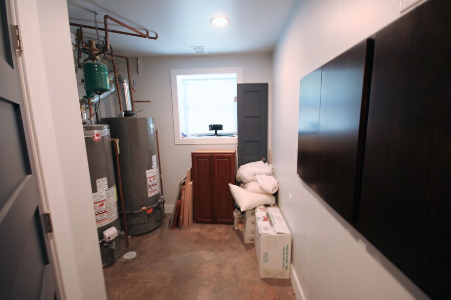 Building Photo - 2508 N Spaulding Ave