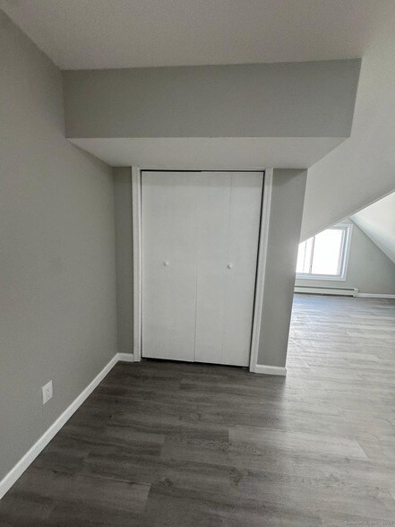 Building Photo - 422 Lafayette St