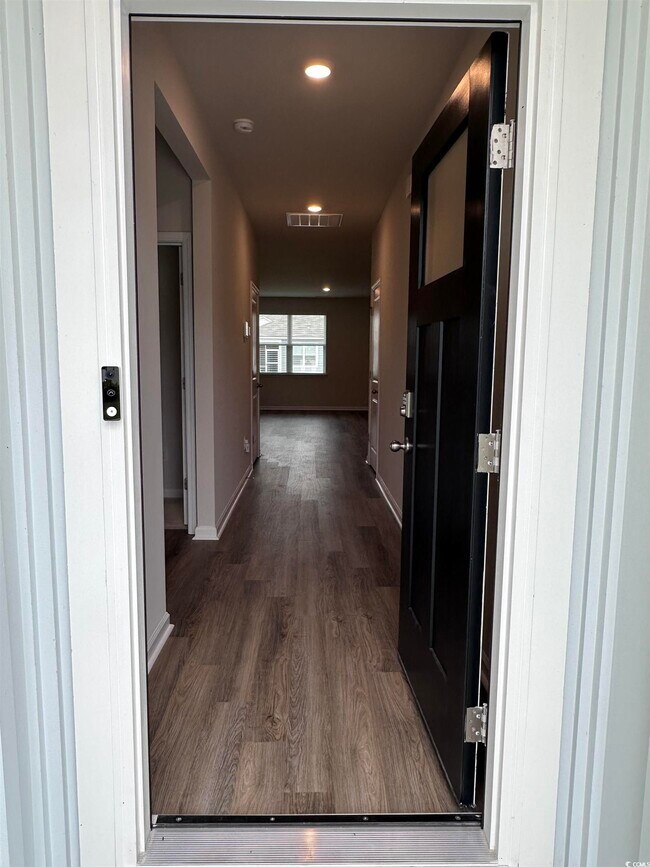 Building Photo - 5175 Yellowstone Dr