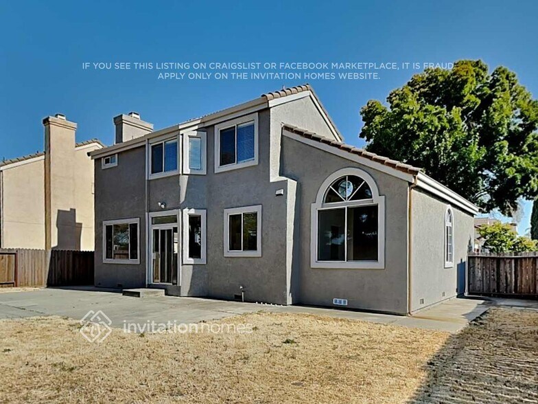 Building Photo - 1084 Armsby Way