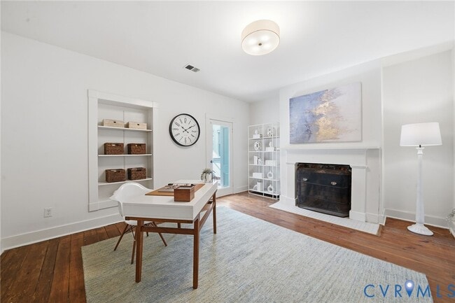 Building Photo - 407 W Clay St