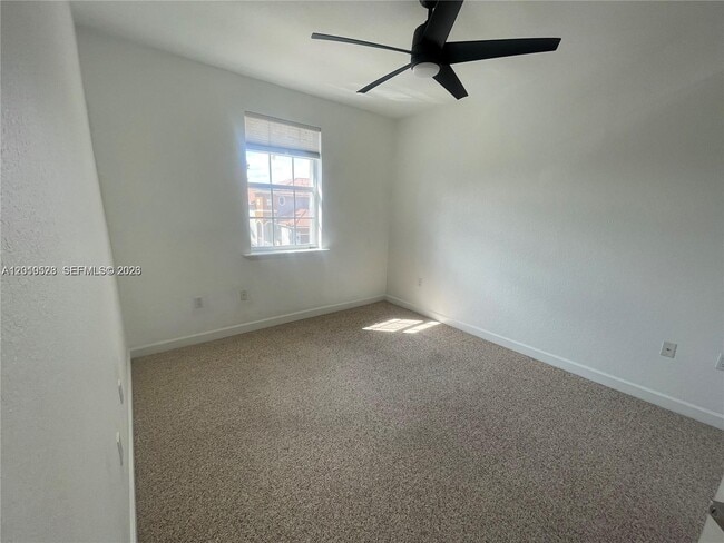 Building Photo - 7931 NW 114th Ct