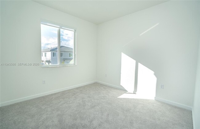 Building Photo - 1473 SE 6th Ter