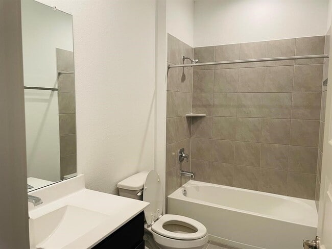 Building Photo - 28935 Yukon River Ct