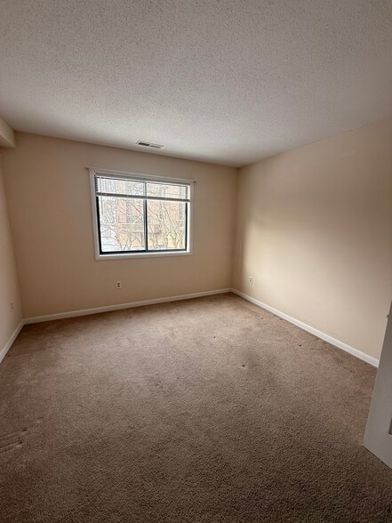 2nd Bedroom - 166 Old Brookfield Rd