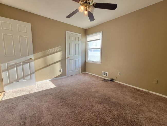 Building Photo - 62 Seabreeze Way