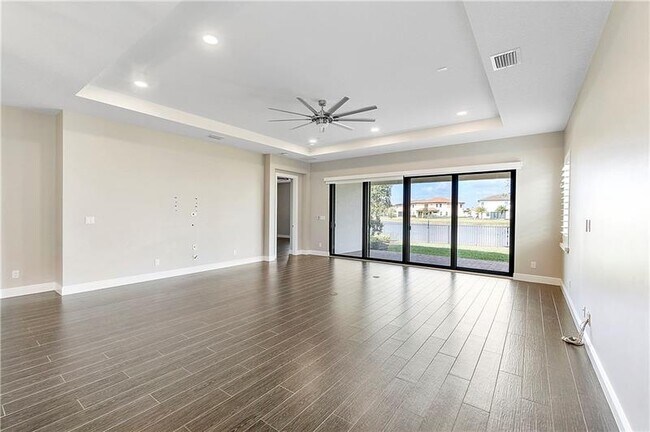 Building Photo - 11835 S Baypoint Cir