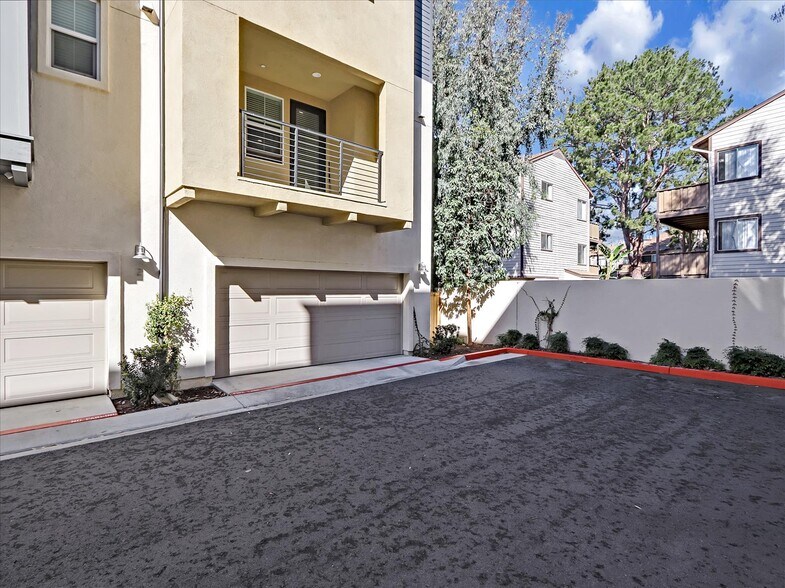 Building Photo - 1452 N Harbor Blvd