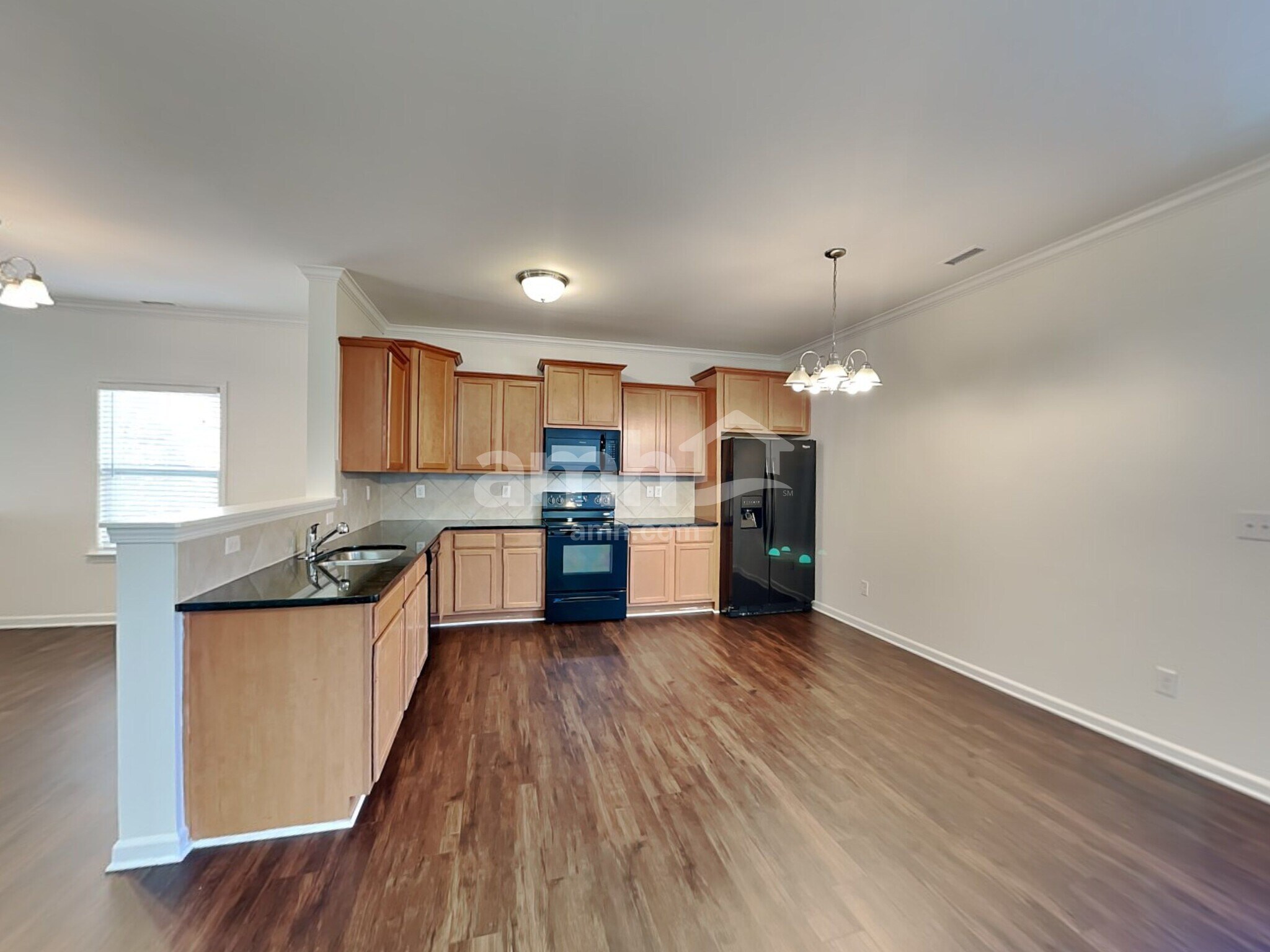 Building Photo - 9907 Fernspray Rd