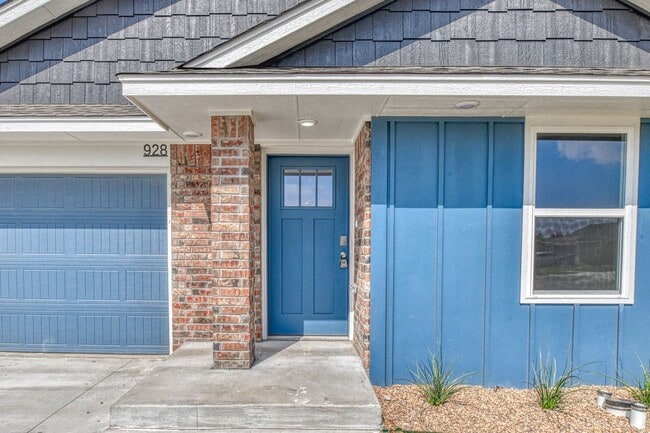 Building Photo - Brand New Construction in Varenna Landing!