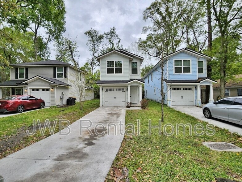 Primary Photo - 1227 Pangola Dr