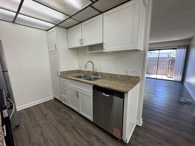 Building Photo - Available now | 1 Bedroom - 1 Bathroom |  Condo in Colton!