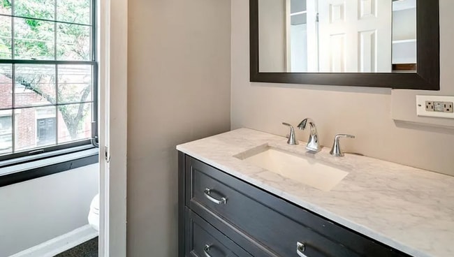 Building Photo - Fishtown Rowhome for Rent
