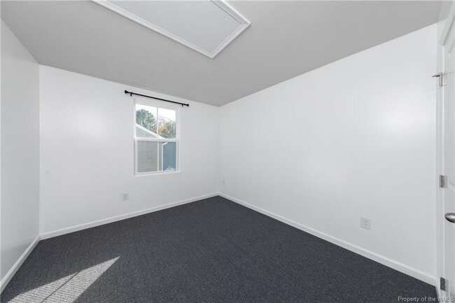 Building Photo - 116 Makayla Dr