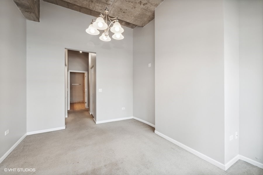 Building Photo - 125 E 13th St