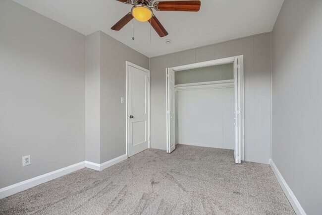 Building Photo - 2230 Coralthorn Rd