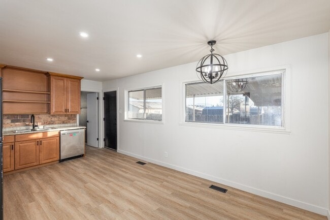 Building Photo - 4821 S 4180 W