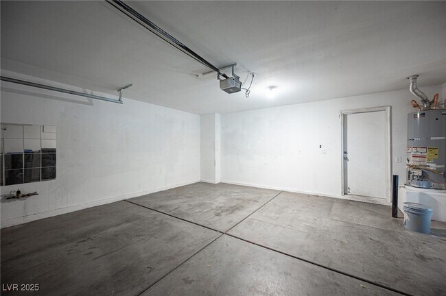Building Photo - 211 Wicked Wedge Way
