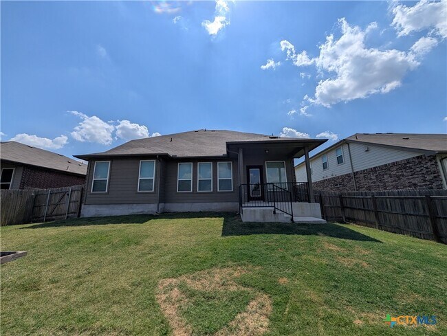 Building Photo - 2203 Flintshire Dr