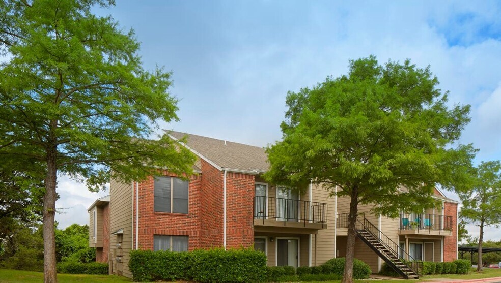 Building Photo - 10610 Morado Cir
