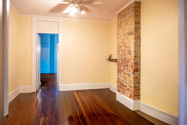 Building Photo - 1116 Mandeville St