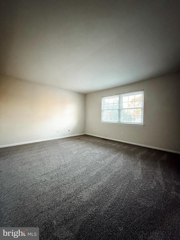 Building Photo - 112 Llandovery Dr