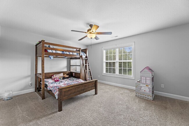 Building Photo - 326 Aquamarine Cir