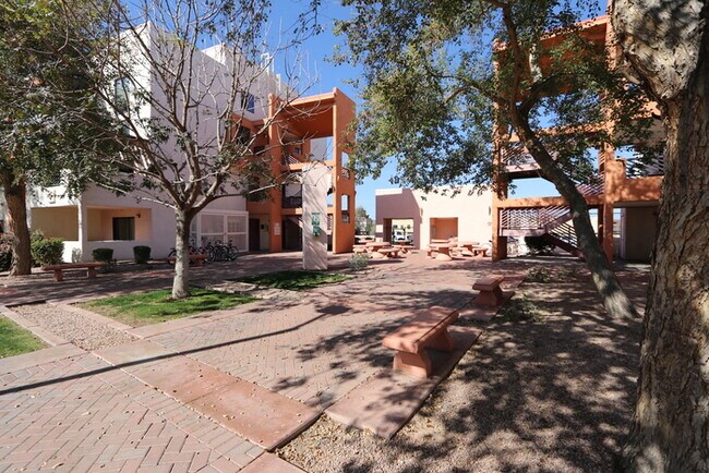 Building Photo - 1005 e 8th street # 3001, tempe az