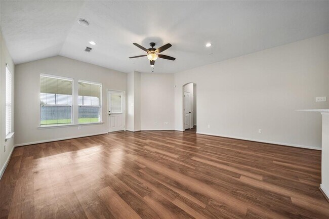 Building Photo - 7427 Rustic Chase Dr