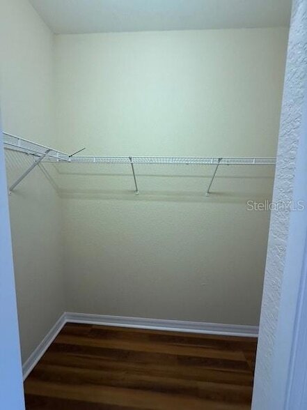 Building Photo - 1823 Scarlett Ave