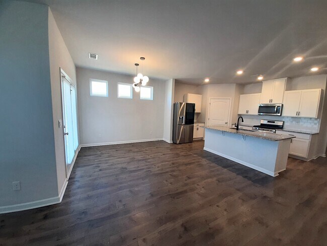 Building Photo - 3085 White Hbr Dr