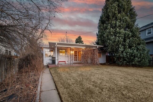 Building Photo - 2921 S Adams St