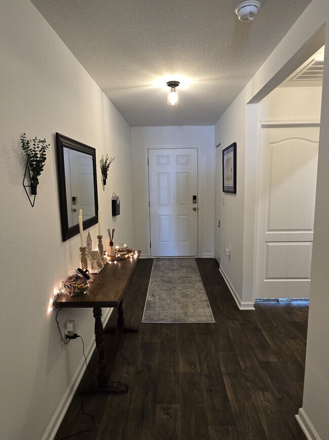 Building Photo - 108 Landing Blvd