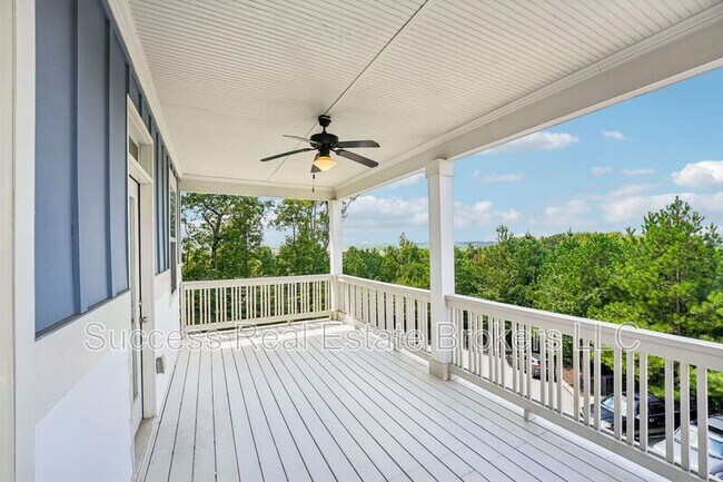 Building Photo - 1231 Ridenour Ln
