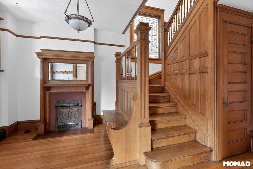 Building Photo - 910 N Clarkson St