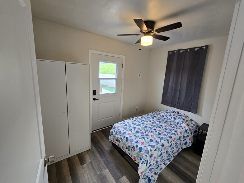 Building Photo - 5305 Santa Margarita St