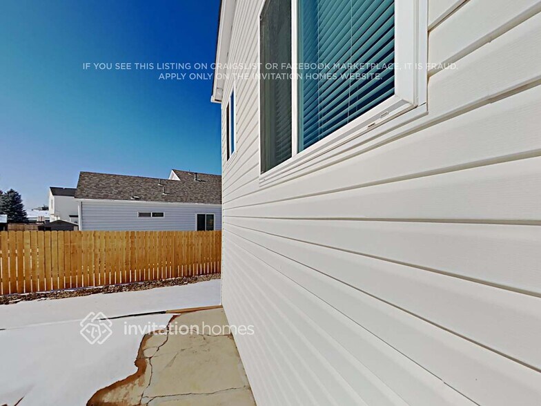 Building Photo - 3544 S Ceylon Way