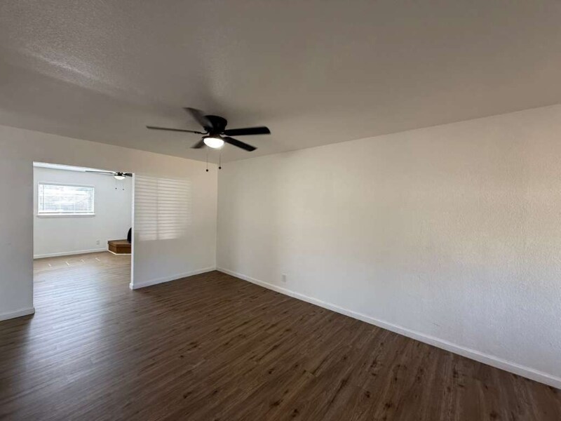 Building Photo - 230 Craigmont Ln