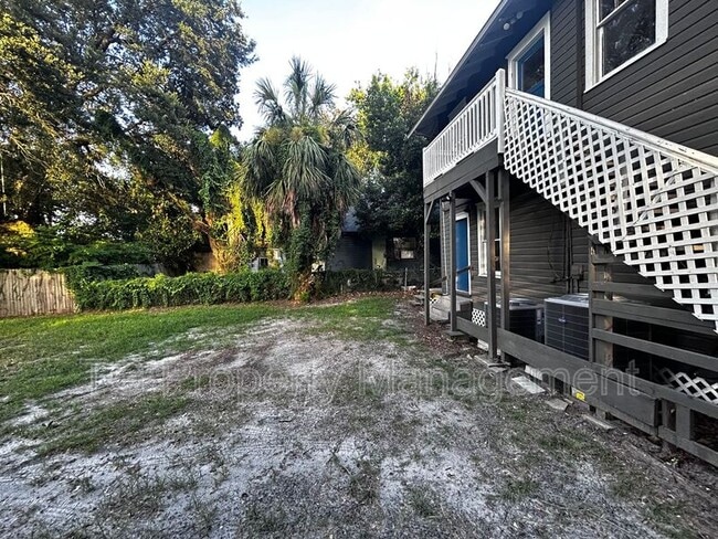 Building Photo - 2561 Rosselle St