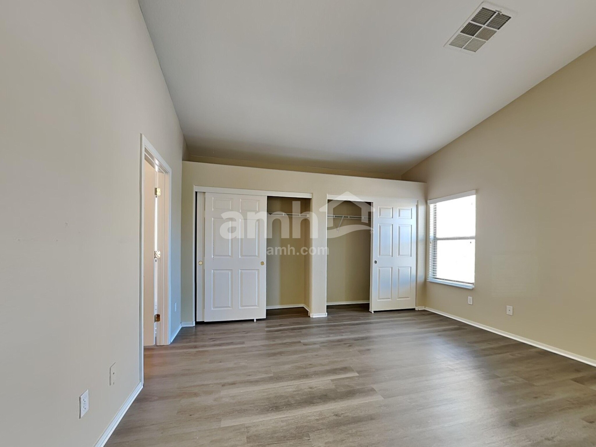 Building Photo - 8288 Amtrak Express Ave