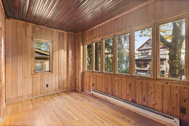 Building Photo - 322 78th St