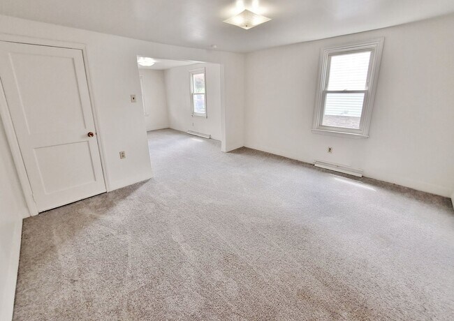 Building Photo - 51-53-53 E Forrest Ave